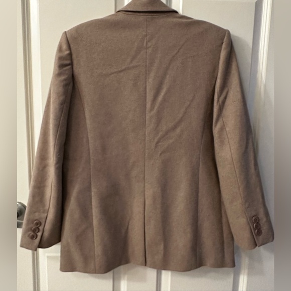 ARITZIA Babaton Oversized Blazer - Picture 3 of 4